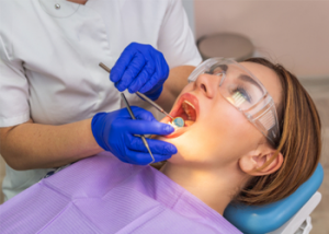 Dentist Tooth Extraction